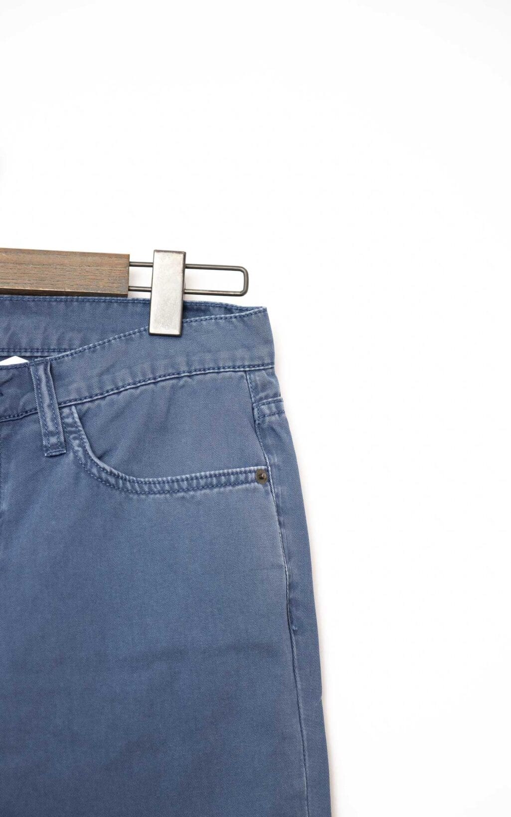 Current Elliott Debbie Slim Cropped Hose - W26