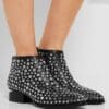 Alexander Wang Kori Studded Boots in Schwarz mit silbernen Nieten und charakteristischem Cut-Out-Absatz. Edgy, urban und luxuri&ouml;s &ndash; ein Statement-Piece f&uuml;r jeden Look.