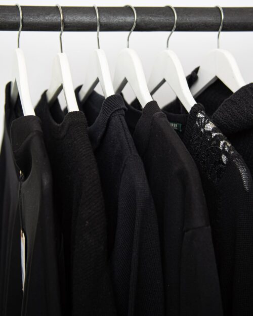 2 Schwarze Pullover in Gr. S