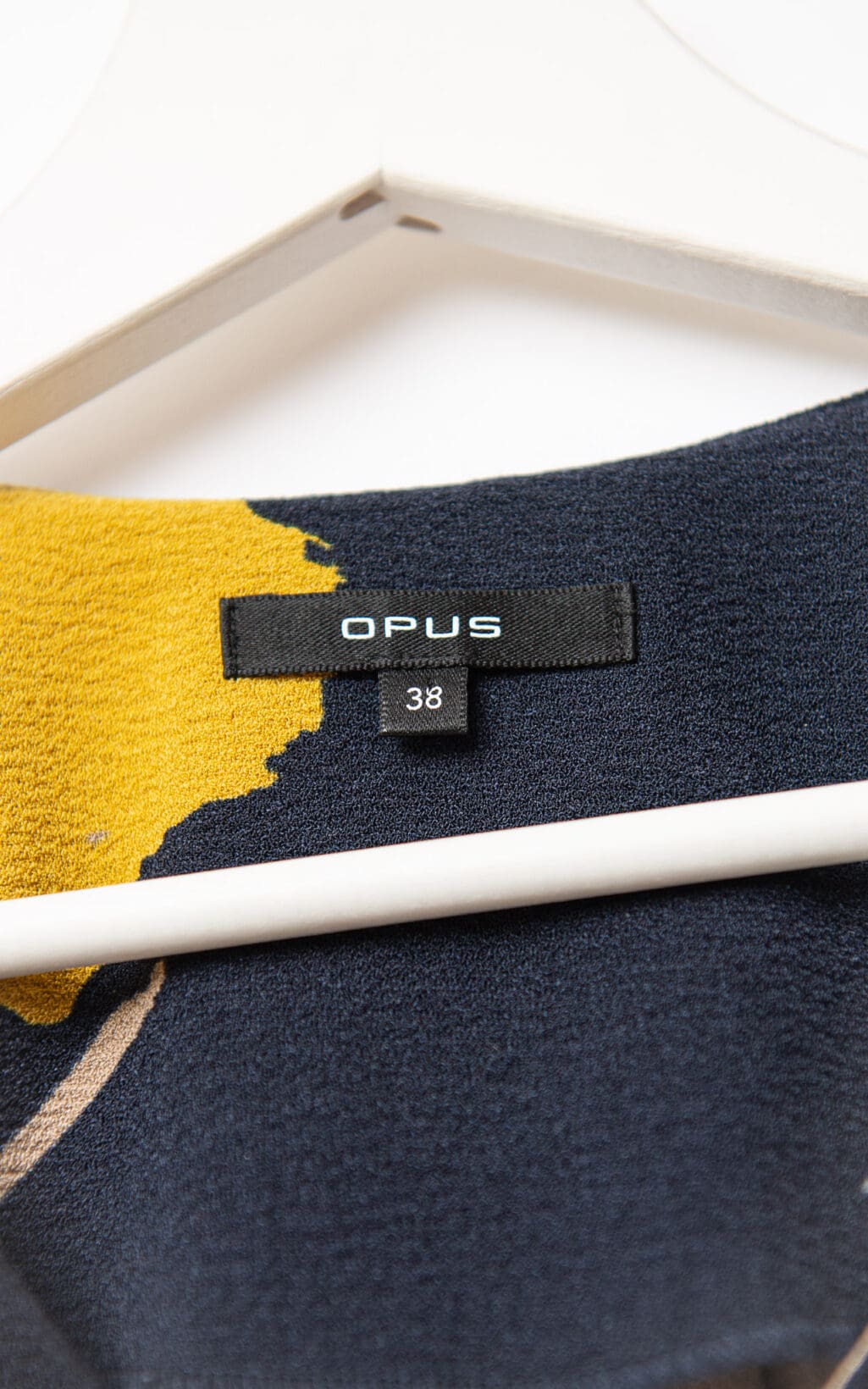 OPUS Faleshi Abstract Top - Gr. 38