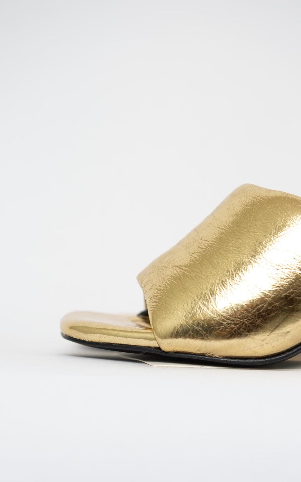 SANDRO Paris Pantoletten Gold - Gr. 39