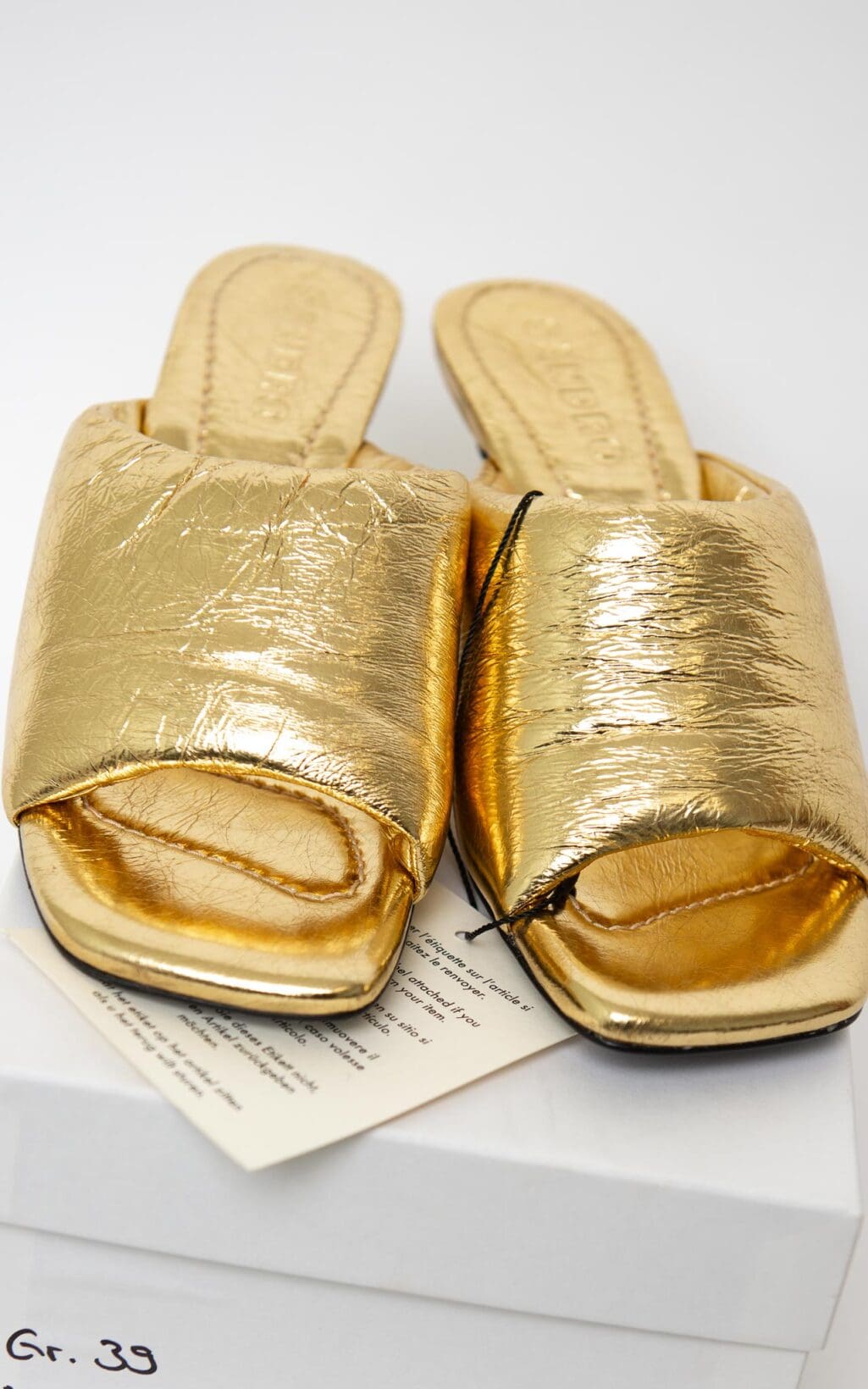 SANDRO Paris Pantoletten Gold - Gr. 39