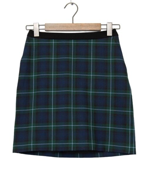claudie pierlot rock secondhand monkky Claudie Pierlot Rock kariert – Stilvoller Minirock im klassischen Tartan-Muster in Blau und Grün. Hochwertiger Stoff, zeitloses Design und perfekter Sitz für elegante und lässige Outfits. Claudie Pierlot Rock für modebewusste Frauen.