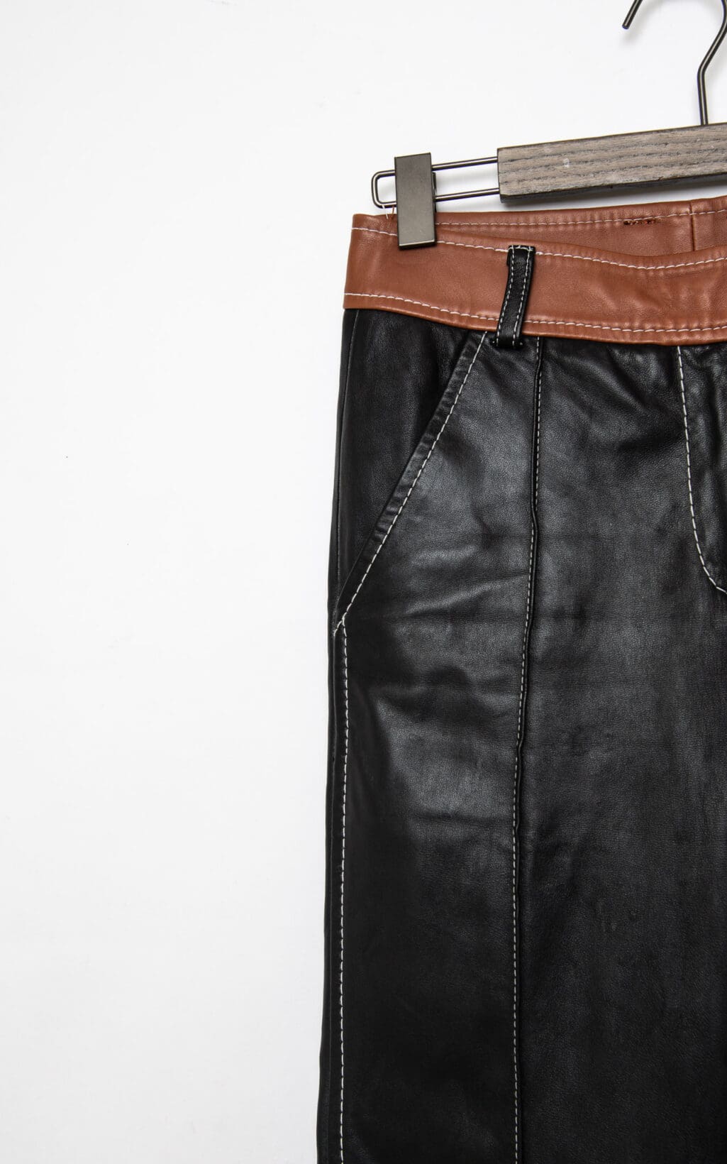 Stand Studio Lederhosen - Gr. 36