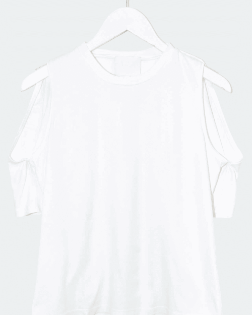 dion lee shirt secondhand designer-1-Photoroom Weißes Designer-Shirt von Dion Lee mit Cut-Out-Schultern und Rundhalsausschnitt, auf einem weißen Kleiderbügel vor hellem Hintergrund präsentiert.