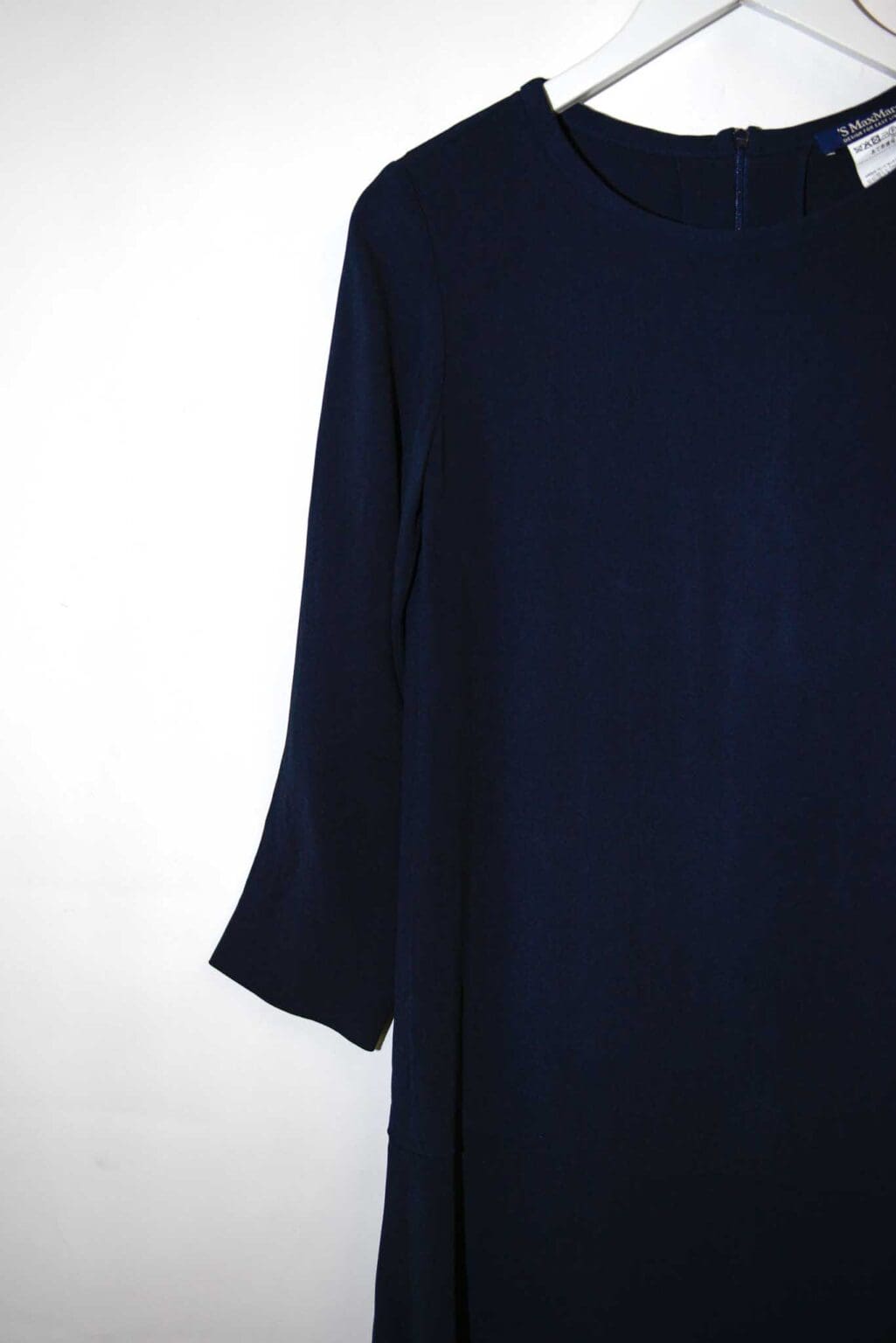 S. Max Mara Kleid in Navy, Midi-L&auml;nge mit A-Linien-Schnitt und 3/4-&Auml;rmeln. Zeitlos elegant und vielseitig tragbar &ndash; ein hochwertiges Secondhand-Designerst&uuml;ck.