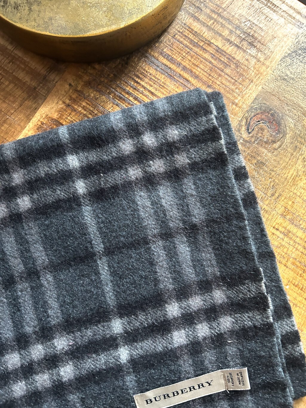 Burberry 100% Cashmere Schal